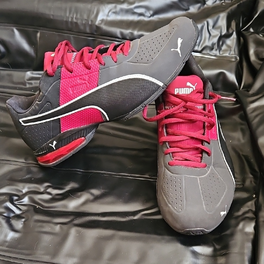 Puma Cell Surin 2 Matte Black Gray Red Training Athletic Shoes Mens Sz 10